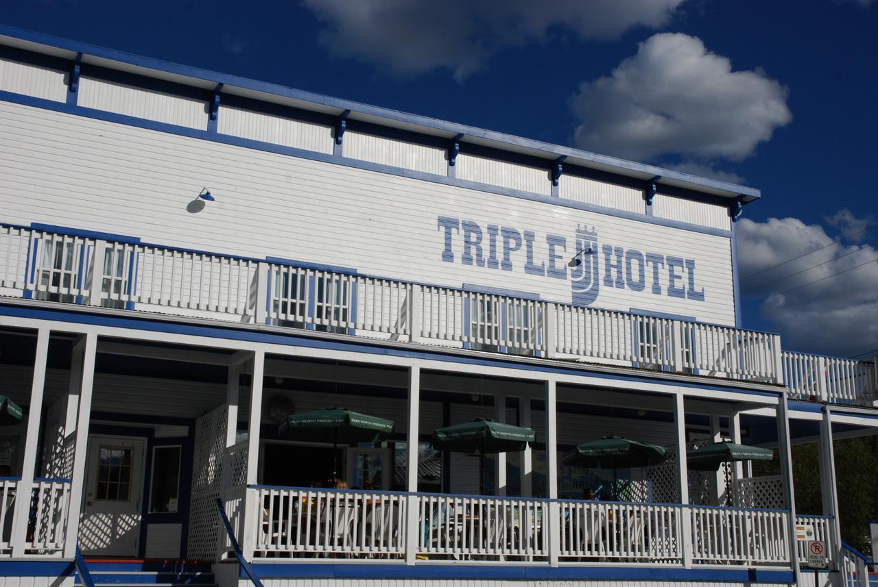 Triple J Hotel Доусон Экстерьер фото