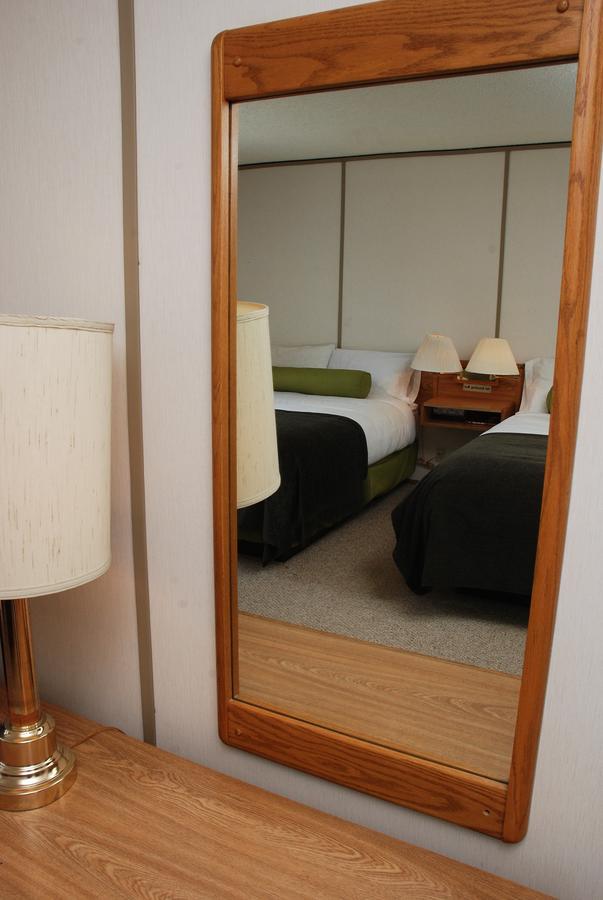 Triple J Hotel Доусон Экстерьер фото